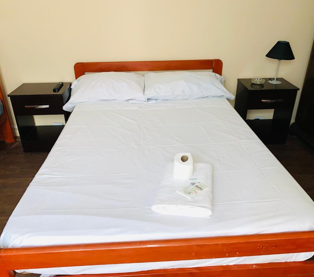 Hotel Atenas Buenos Aires Esterno foto